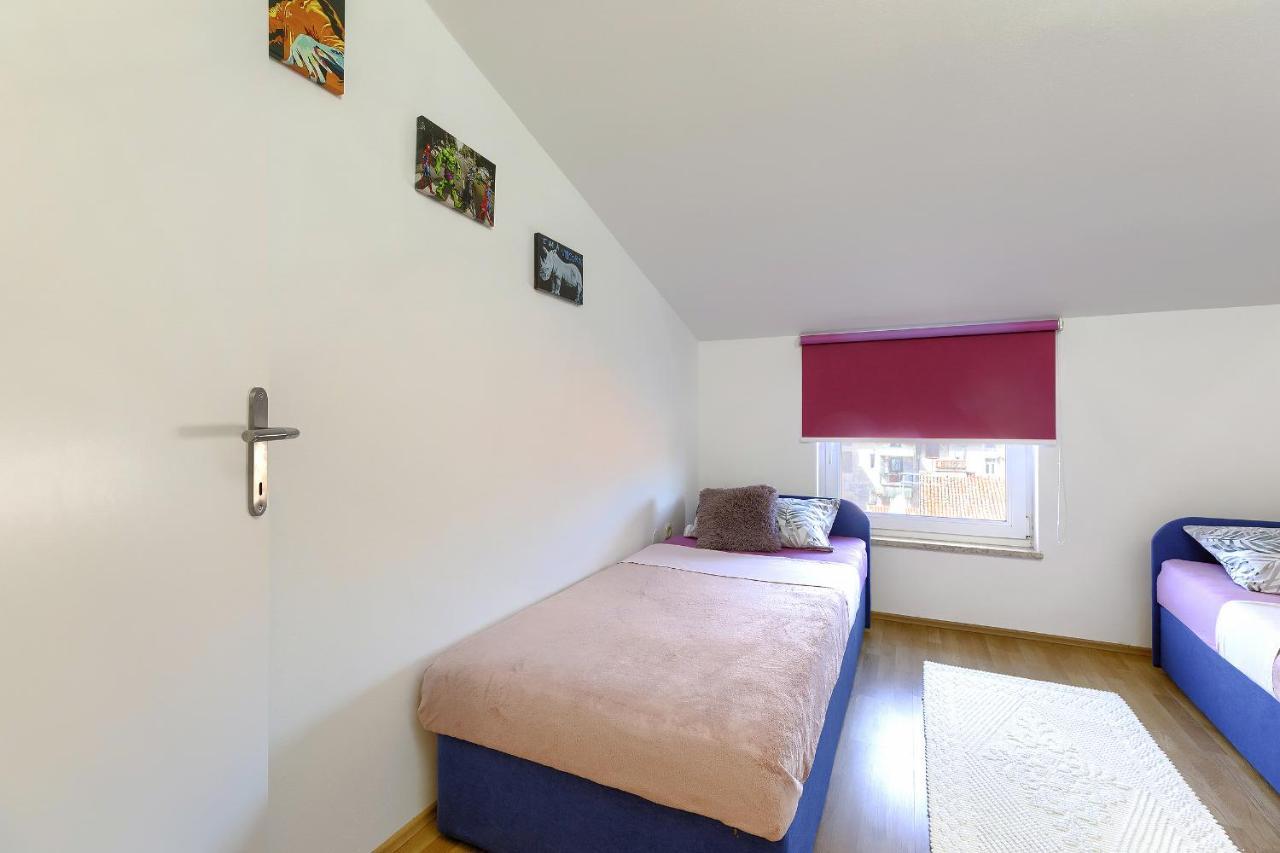 Homestay Pula Luaran gambar
