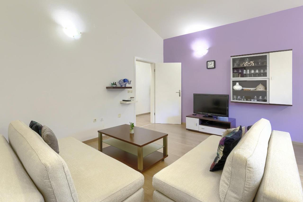 Homestay Pula Luaran gambar